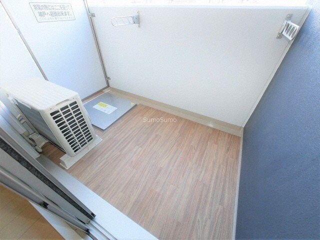 物件内観写真10　(バルコニーからの眺めを楽しみながら食事をしませんか)