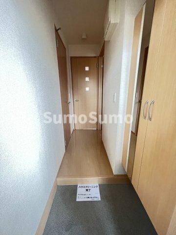 物件内観写真8　(きれいな玄関です)