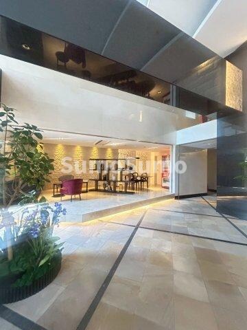 物件外観写真2　(毎日通るロビーはこのようになっています)