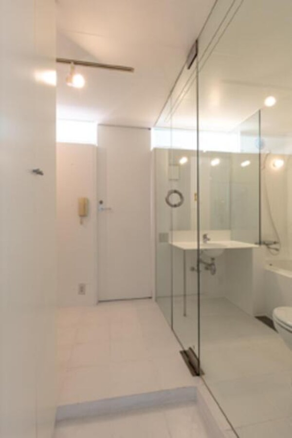 玄関(※写真は同タイプ住戸です。 )