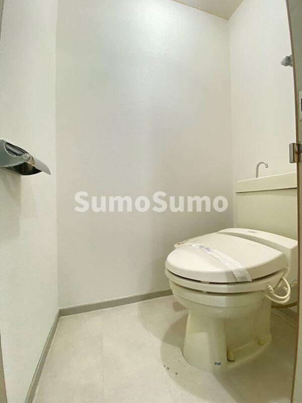 物件内観写真10　(シンプルで使いやすいトイレです)