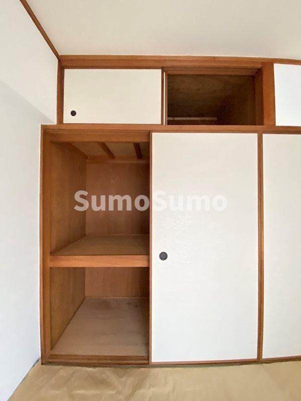 収納(小物を収納するのに便利です)