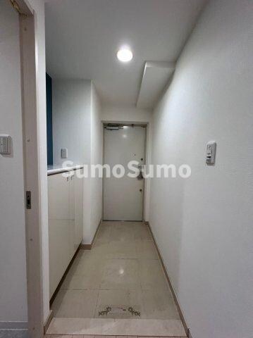 物件内観写真4　(落ち着いた玄関です)