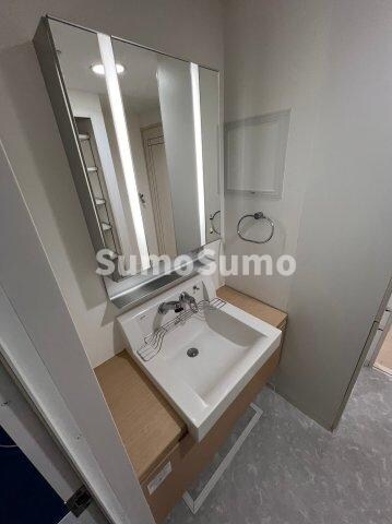 物件内観写真11　(忙しい朝には欠かせない洗面所です)