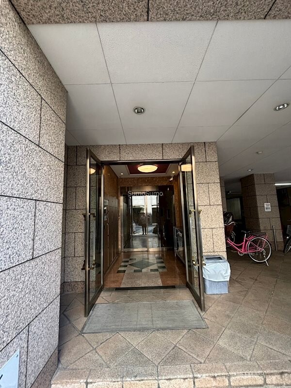 エントランス(毎日通るエントランスはこのようになっています)