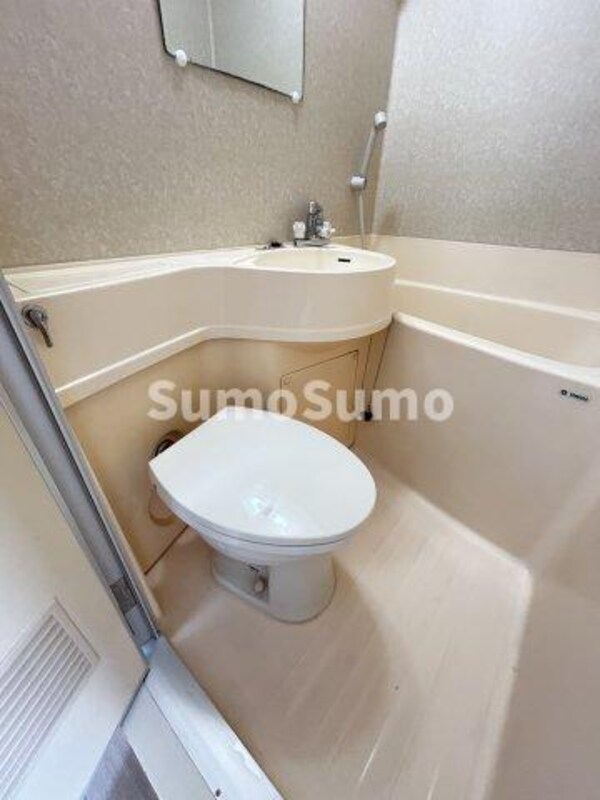 トイレ(清潔感のあるトイレです)