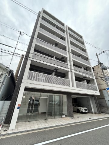 物件外観写真1　(落ち着いた雰囲気の外観です)