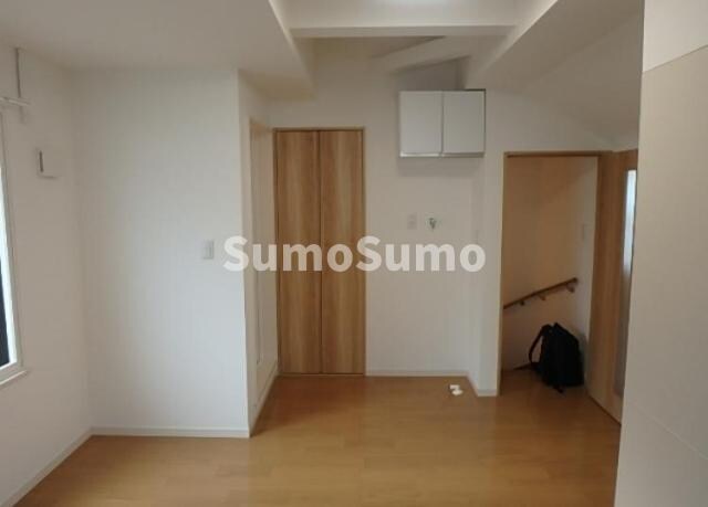 物件内観写真6　(ゆったり過ごせるリビングです)