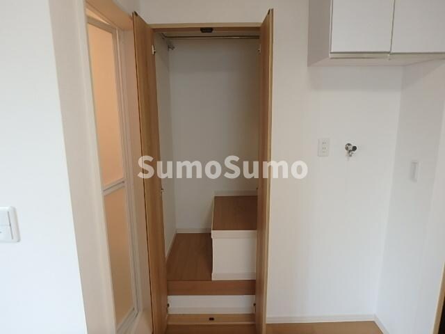 物件内観写真9　(大きなものも収納できそうです)