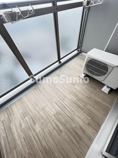 物件内観写真9　(お洗濯にも便利なバルコニー付き)