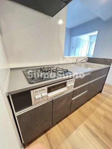 物件内観写真9　(キッチンでお料理をお楽しみください)