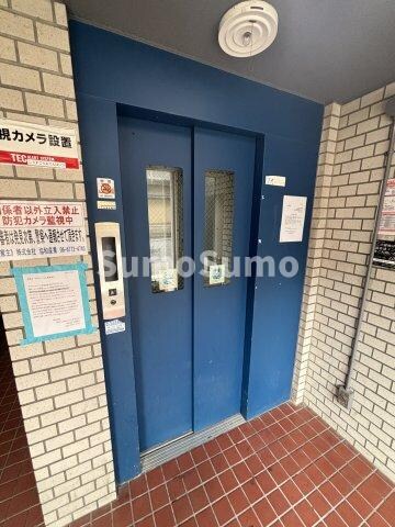 物件外観写真3　(ロビーです)