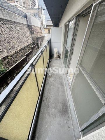 物件内観写真10　(落ち着いた時間を過ごせるバルコニーです)