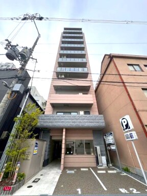 物件外観写真1　(おしゃれな外観です)