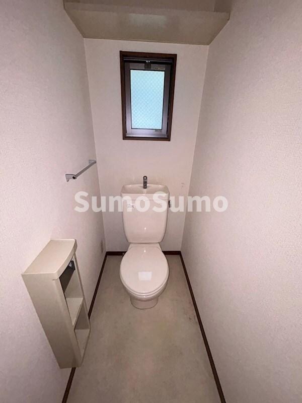 トイレ(シンプルで使いやすいトイレです)