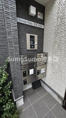 物件外観写真4　(毎日通るエントランスはこのようになっています)