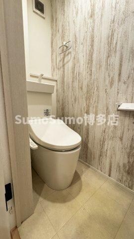 物件内観写真11　(シンプルで使いやすいトイレです)