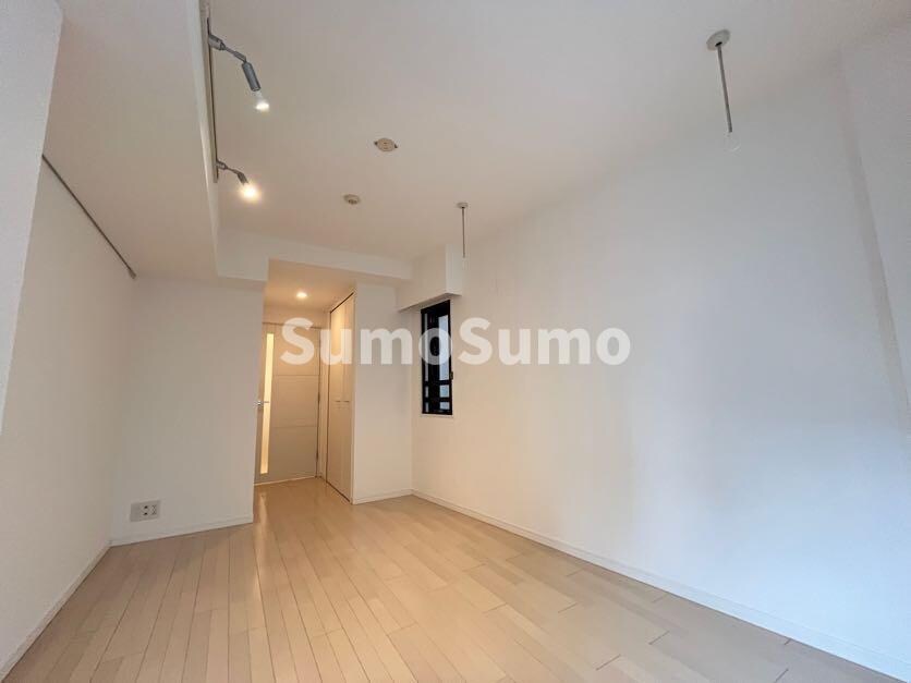 物件内観写真15　(ゆったりとしたリビングです)