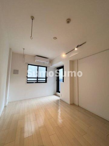 物件内観写真18　(使い勝手のいい洋室です)