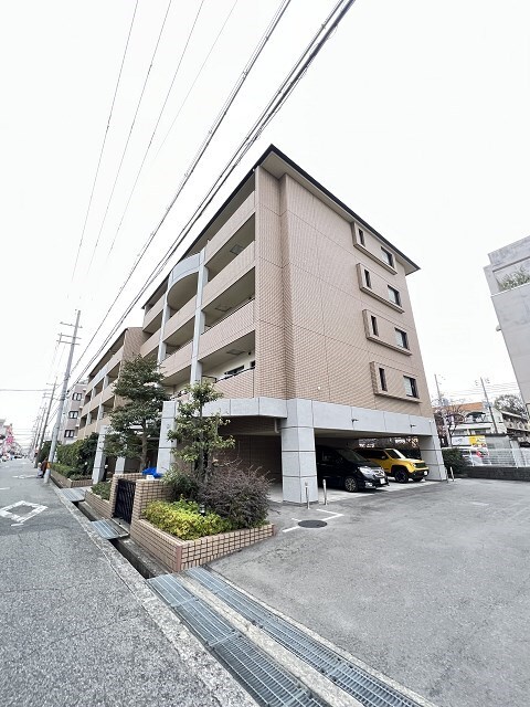 物件外観写真1　(外観です)