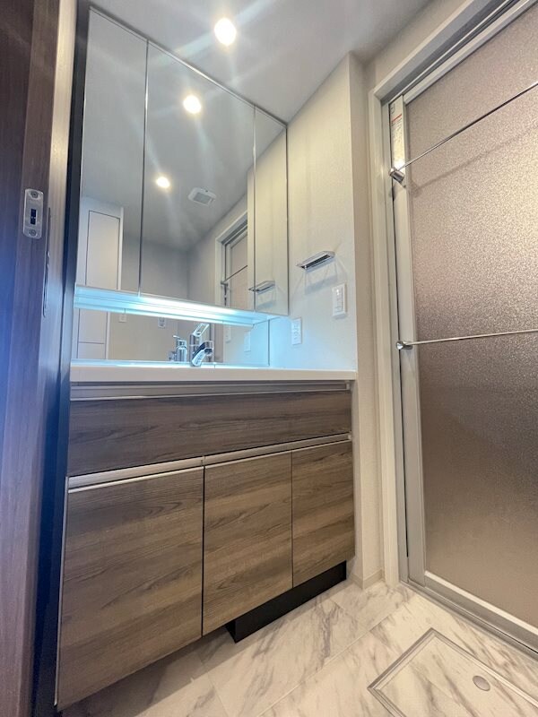 洗面・脱衣所(コンパクトで使いやすい洗面所)