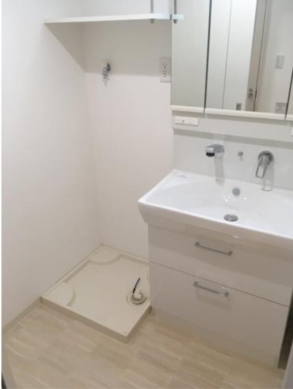 物件内観写真11　(使いやすい洗面所です)