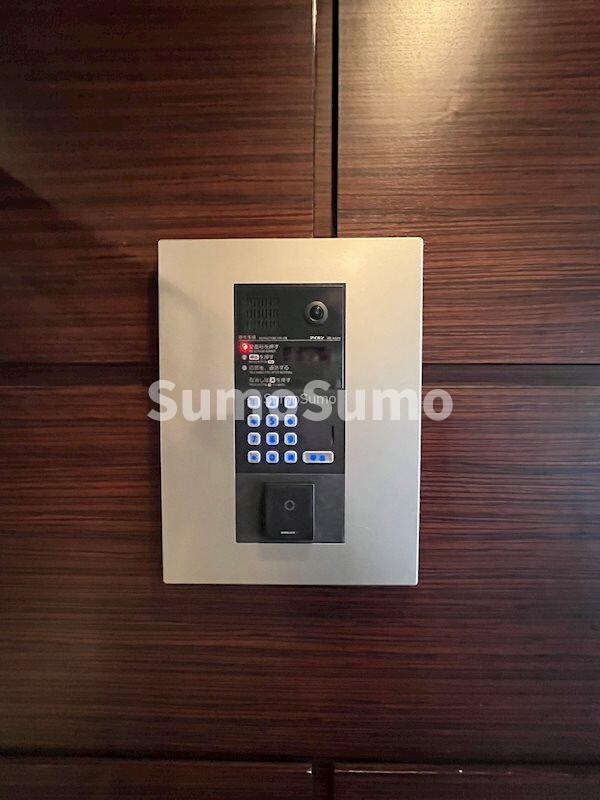 物件内観写真5　(外観は落ち着いています)