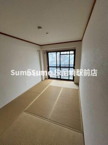 物件内観写真12　(和室ならではの温かな和の空間で寛ぎの時間を過ごせます)