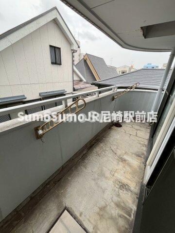 物件内観写真22　(外からの目が気にならないバルコニーで洗濯物が干せます)