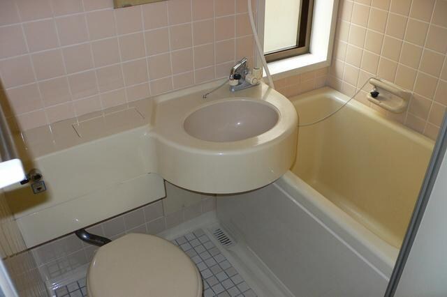 物件内観写真6　(大型ユニットバス )