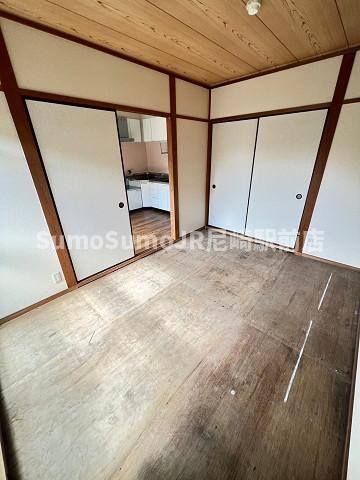 物件内観写真21　(広々とした洋室です)