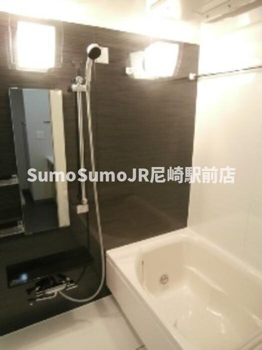 物件内観写真5　(日々の暮らしに欠かせないお風呂です)