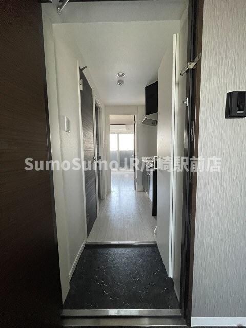 物件内観写真3　(玄関です)