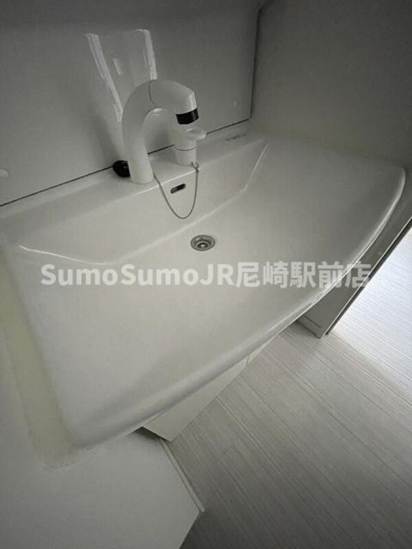 独立洗面台(使いやすい独立洗面台です)