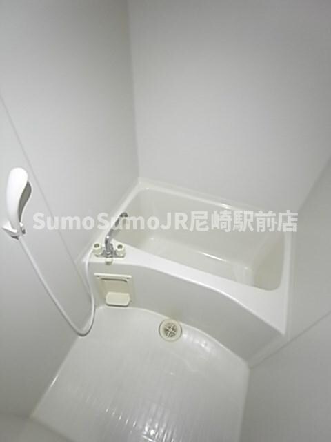 物件内観写真7　(ゆったり過ごせるお風呂です)