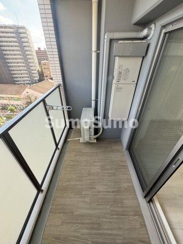 物件内観写真10　(暖かな日差しのふりそそぐバルコニー)