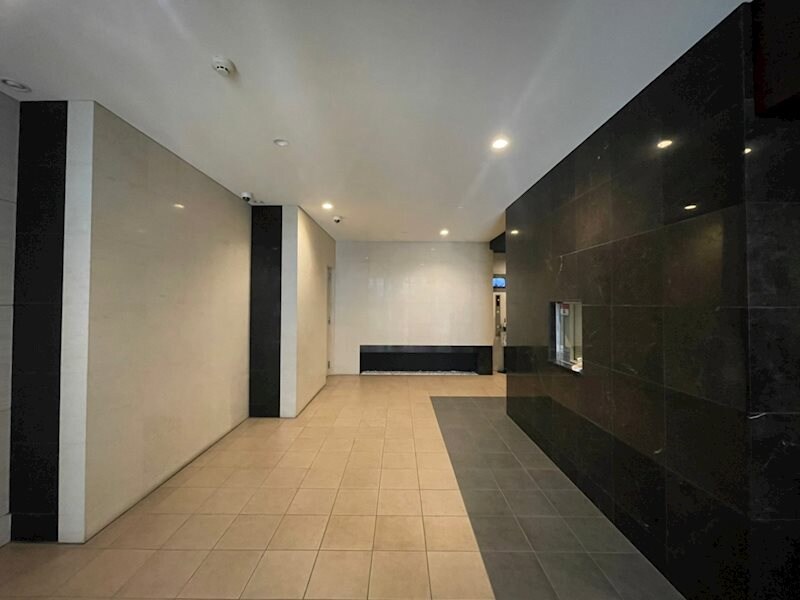 物件外観写真3　(ゆとりのあるロビーです)