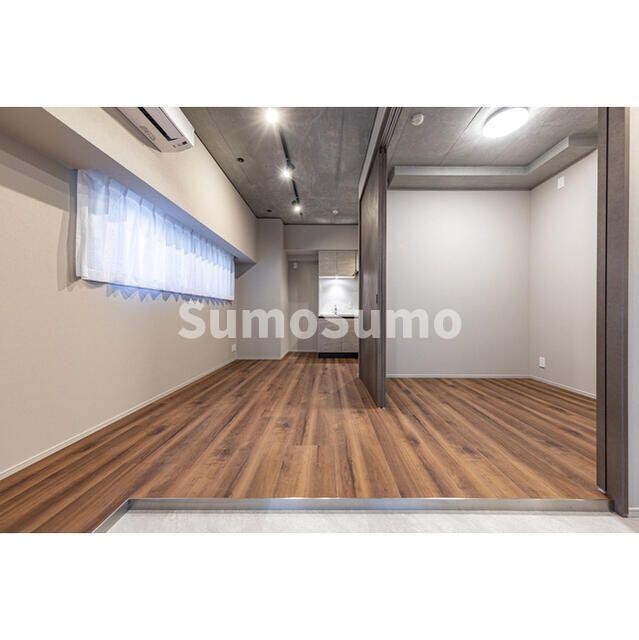 物件内観写真3　(使いやすい居間です)