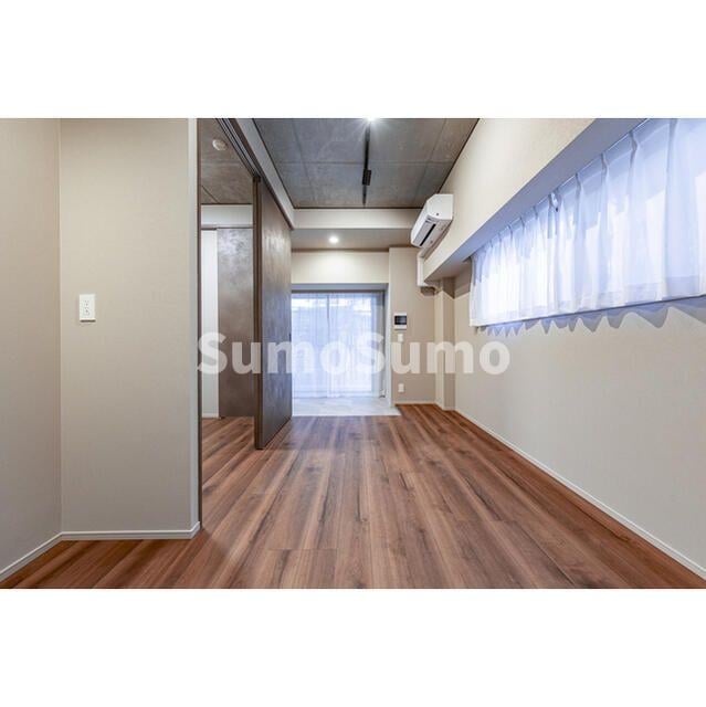 物件内観写真5　(使い勝手のいい寝室です)