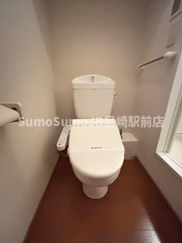 物件内観写真12　(シンプルで使いやすいトイレです)