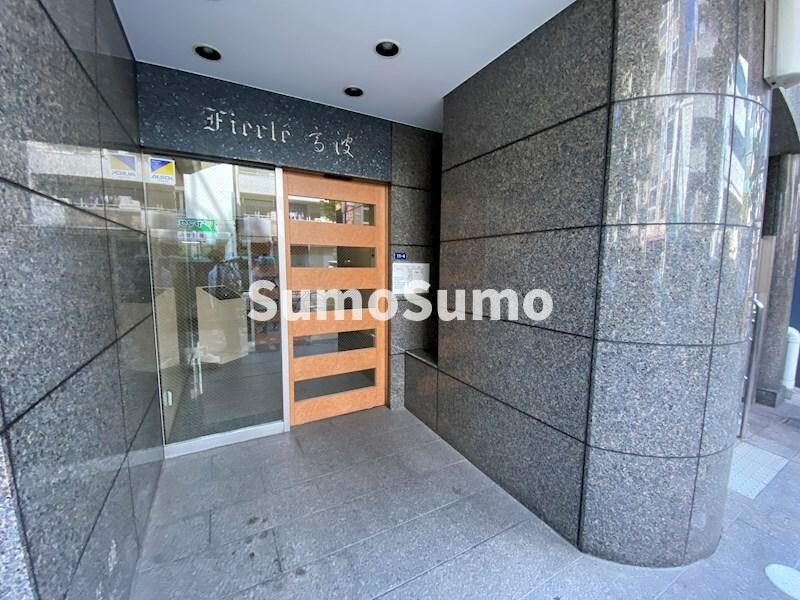 物件外観写真2　(エントランスです)