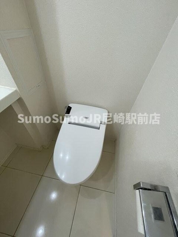 トイレ(シンプルで使いやすいトイレです)