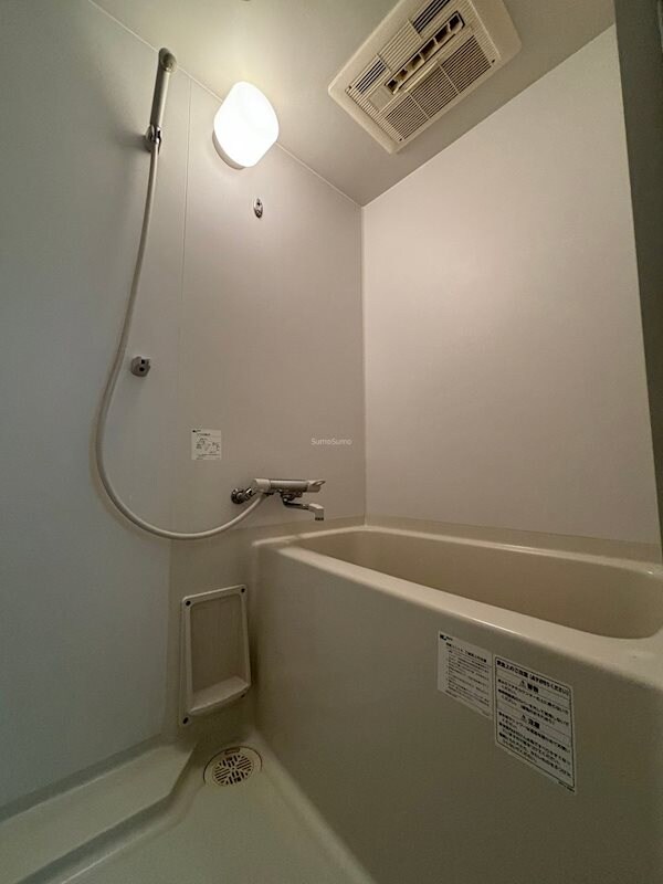 物件内観写真17　(落ち着いた空間のお風呂です)