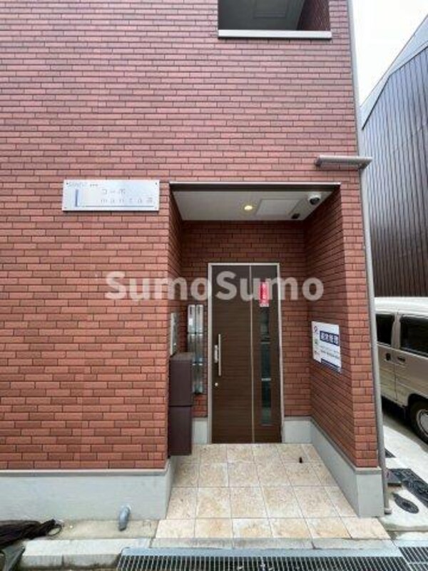 エントランス(清潔なエントランスです)