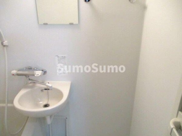 洗面・脱衣所(ゆったりとスペースのある洗面所)