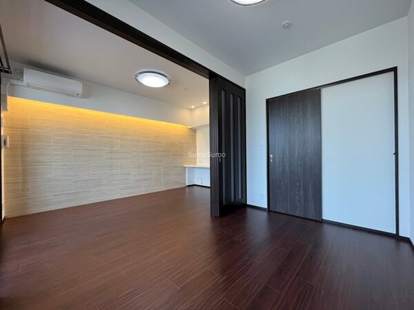 寝室(ゆとりの広さです)