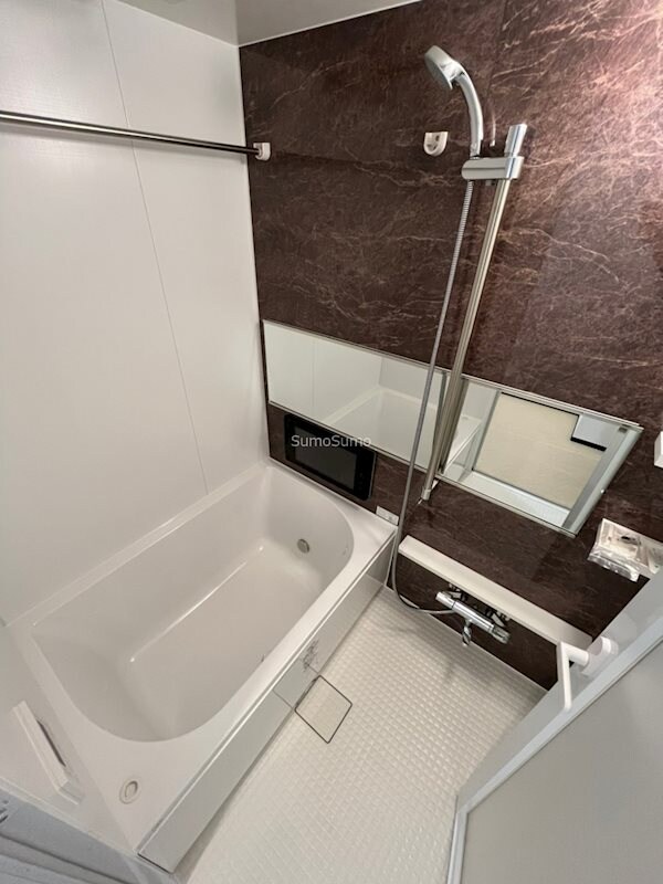 物件内観写真8　(お風呂で日々の疲れを落としましょう)