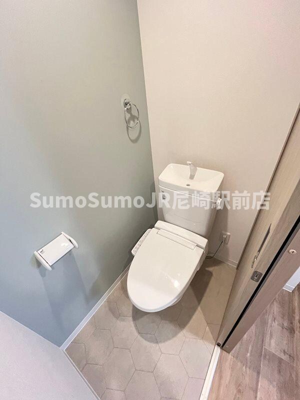 物件内観写真10　(落ち着いたトイレです)