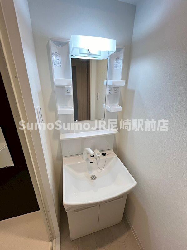 物件内観写真11　(洗面所です)