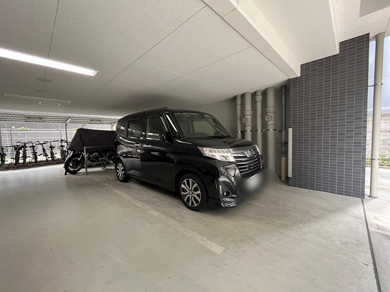 物件外観写真4　(カースペースがあります)